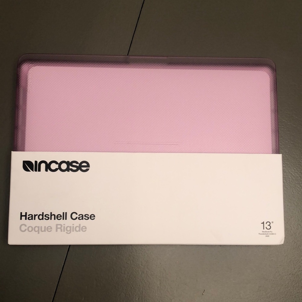 INCASE 2020 13” MacBook Pro Hardshell Case